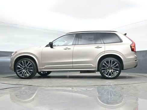 New 2026 Volvo XC90 B6 Ultra w/ Protection Package Premier image 42