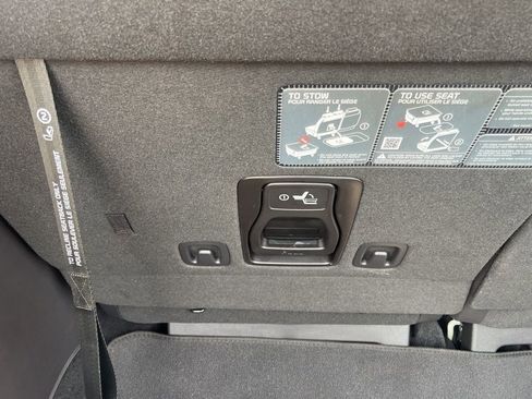 Used 2025 Kia Carnival SX image 55