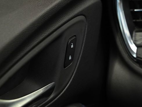 Used 2025 Buick Encore GX Sport Touring w/ Experience Buick Package FWD image 38