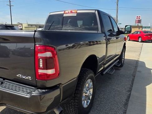 Used 2024 RAM 2500 Laramie AWD/4WD image 12