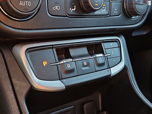 Certified 2023 GMC Terrain SLT w/ Elevation Edition image 15