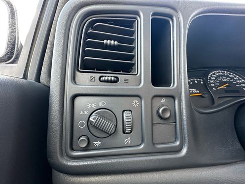 Used 2005 Chevrolet Silverado 1500 W/T image 50