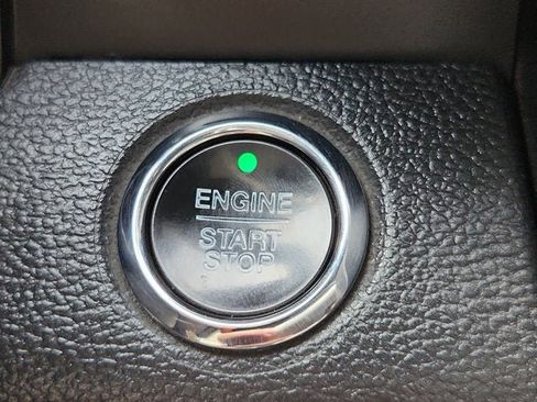 Used 2019 Ford F250 Platinum w/ Platinum Ultimate Package AWD/4WD image 20