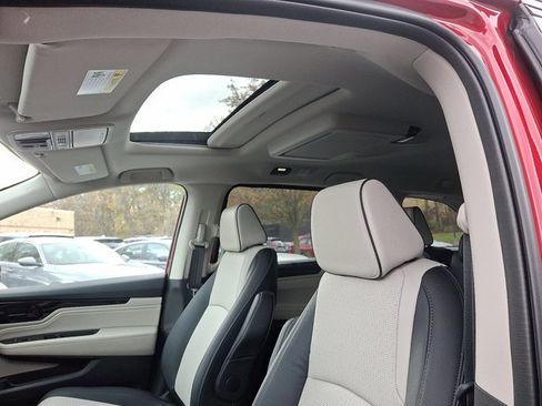 New 2026 Honda Odyssey Elite image 14