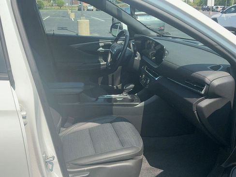 Used 2024 Buick Envista Preferred w/ Convenience I Package FWD image 32