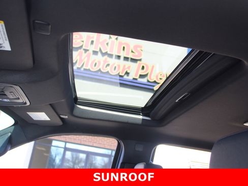 Used 2023 GMC Sierra 1500 AT4 w/ AT4 Premium Package image 27