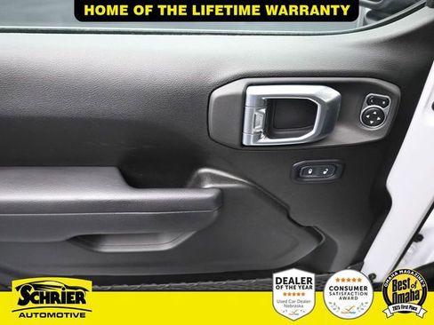 Used 2024 Jeep Wrangler Rubicon w/ Capability Package image 11