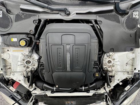 Used 2017 Jaguar F-TYPE Coupe image 15