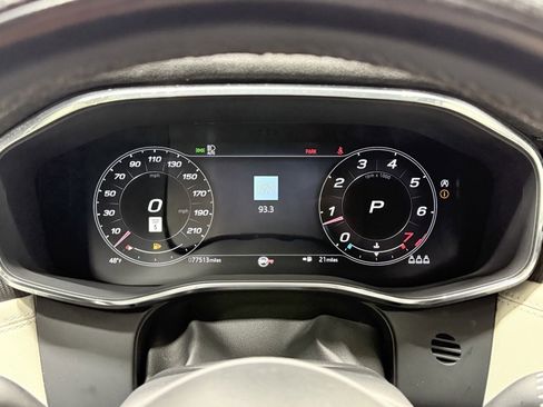 Used 2021 Jaguar F-PACE SVR image 29