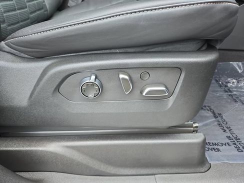 Used 2023 Cadillac Escalade V AWD/4WD image 41