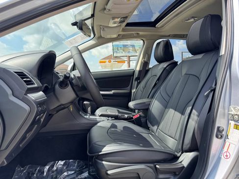 Used 2017 Subaru Crosstrek 2.0i Premium w/ Moonroof Package AWD/4WD image 4