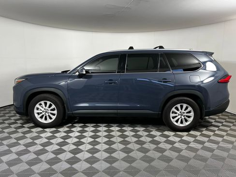 Certified 2024 Toyota Grand Highlander XLE AWD/4WD image 8