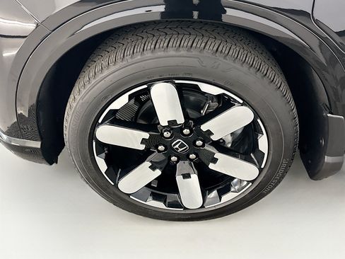 Used 2025 Honda Prologue Elite image 11
