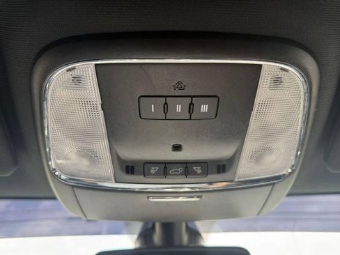 Used 2022 Jeep Grand Cherokee Laredo X RWD image 21