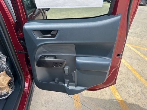 New 2026 Ford Maverick Lariat w/ Black Appearance Package AWD/4WD image 25