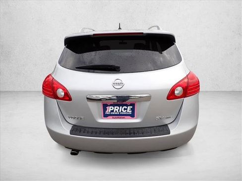 Used 2013 Nissan Rogue SV AWD/4WD image 3