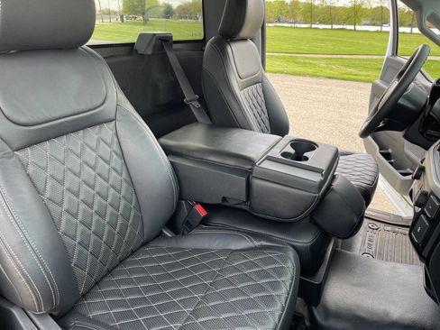 Used 2023 Ford F150 XL RWD image 4