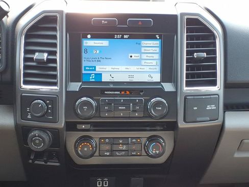Used 2016 Ford F150 XLT w/ Equipment Group 302A Luxury AWD/4WD image 13