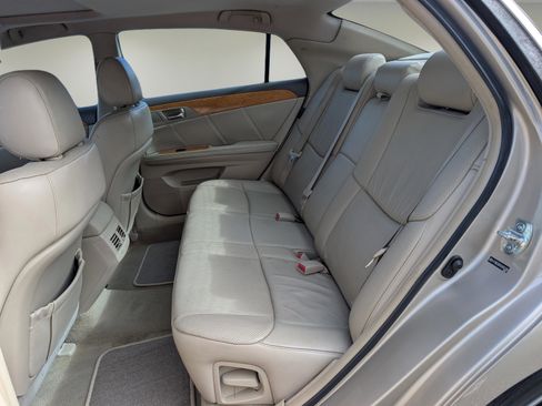 Used 2005 Toyota Avalon Limited image 11