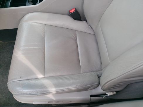 Used 2011 Honda Pilot EX-L image 35