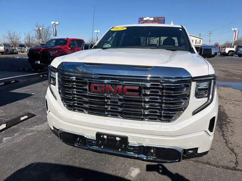 Used 2023 GMC Sierra 1500 Denali w/ Denali Reserve Package image 2