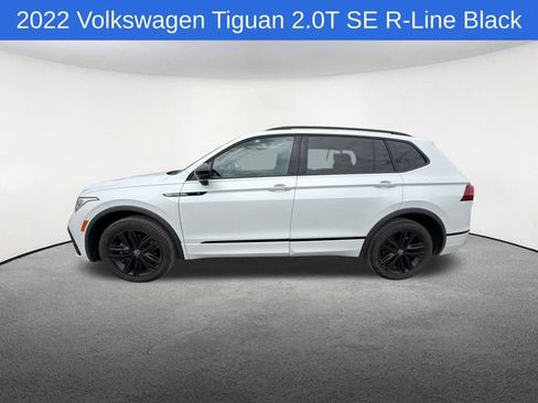 Used 2022 Volkswagen Tiguan SE R-Line AWD/4WD image 3