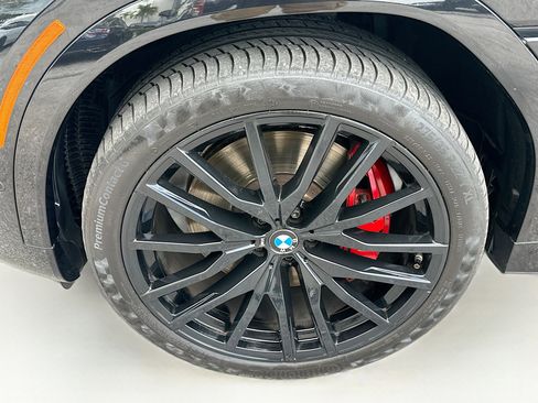 Used 2022 BMW X6 M50i w/ Premium Package image 35