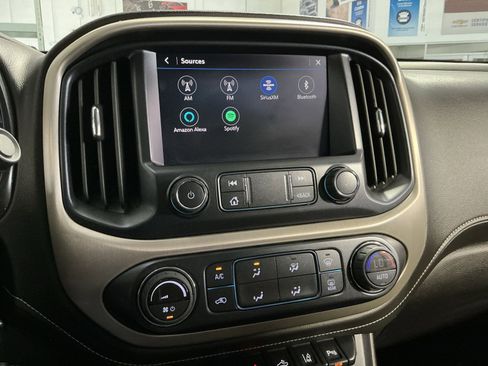 Used 2022 GMC Canyon Denali AWD/4WD image 19