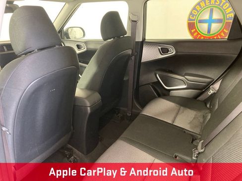 Used 2025 Kia Soul LX w/ LX Technology Package FWD image 12