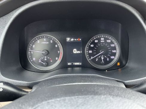 Used 2018 Hyundai Tucson Value AWD/4WD image 12