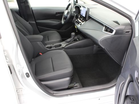 Used 2026 Toyota Corolla LE FWD image 34