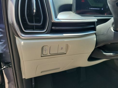 Certified 2026 Kia Sorento S FWD image 18