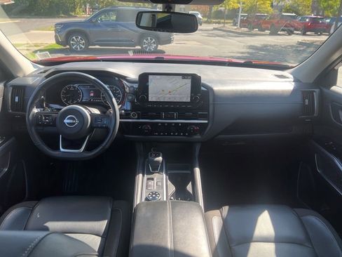 Used 2022 Nissan Pathfinder SL image 28