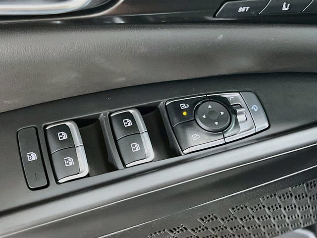 New 2027 Kia Carnival SX w/ Dark Edition Package FWD image 18