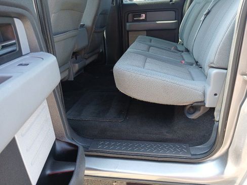 Used 2014 Ford F150 XLT w/ Equipment Group 302A Luxury AWD/4WD image 11