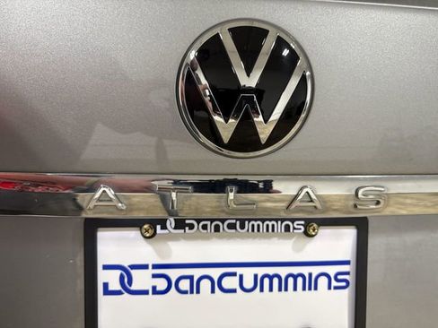 Used 2020 Volkswagen Atlas Cross Sport SE w/ Towing Package AWD/4WD image 25