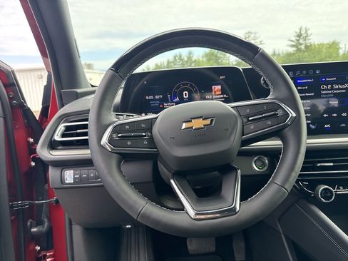 New 2025 Chevrolet Traverse LT w/ Enhanced Driving Package AWD/4WD image 70