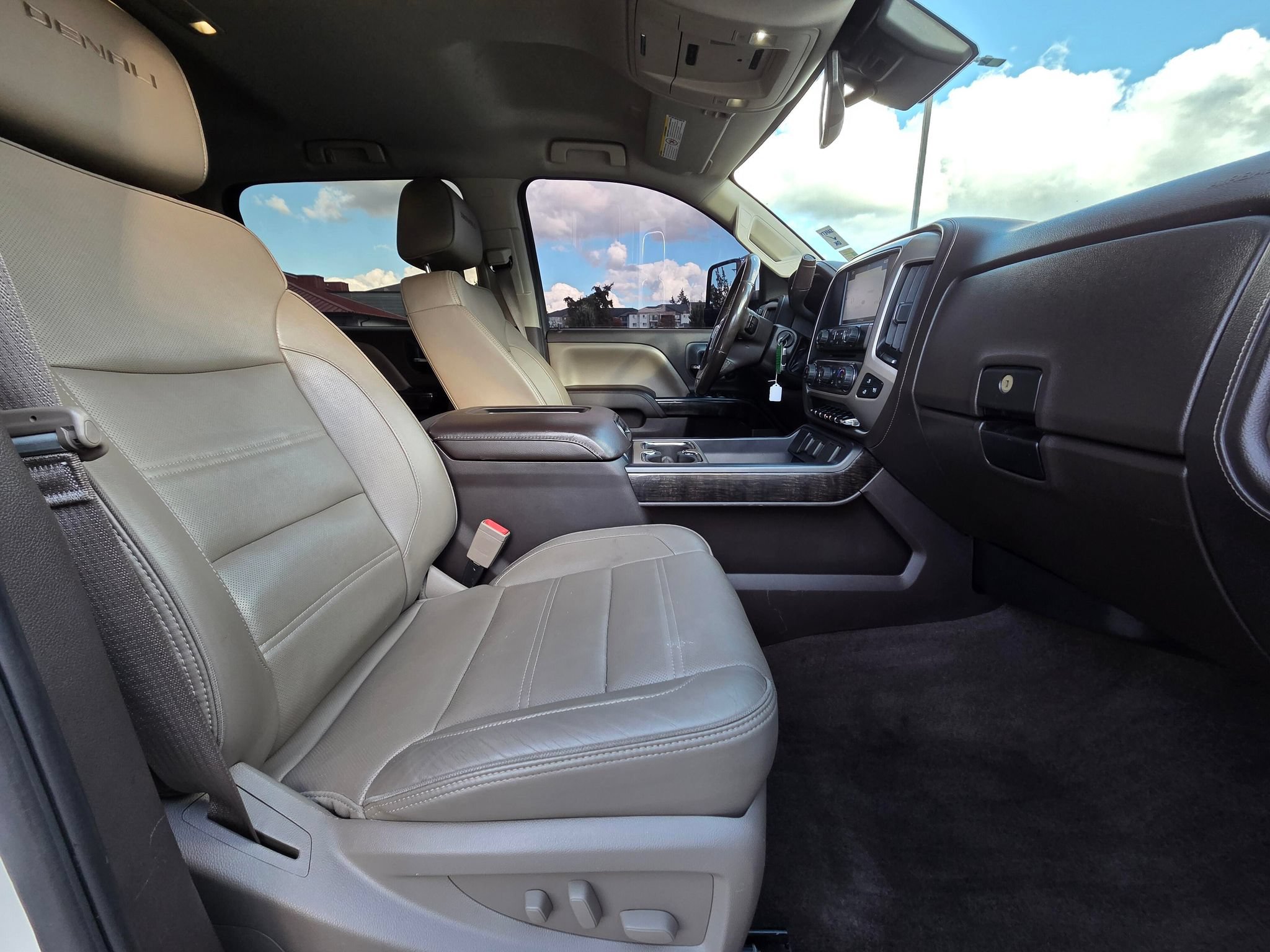 Used 2016 GMC Sierra 2500 Denali AWD/4WD image 30