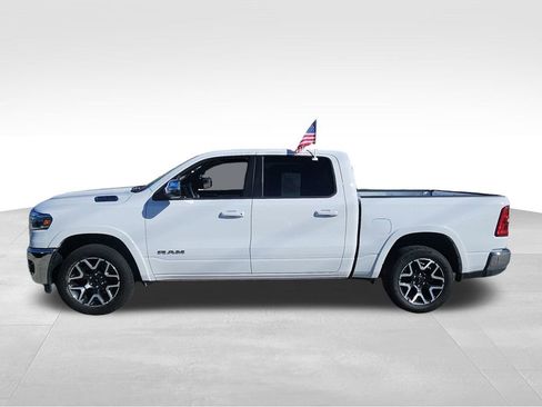 Used 2025 RAM 1500 Laramie image 16