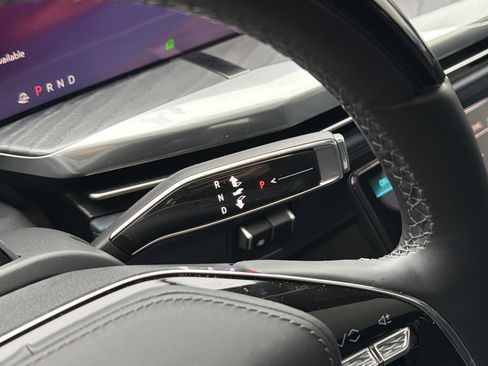 Used 2025 Cadillac Escalade IQ Sport 2 w/ LPO, ONYX Package image 20