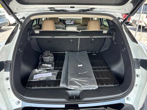 New 2027 Nissan Murano Platinum w/ Cargo Package AWD/4WD image 17