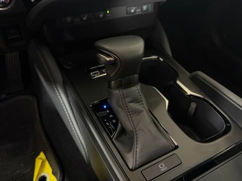 Used 2025 Lexus ES 350 w/ Premium Package FWD image 25
