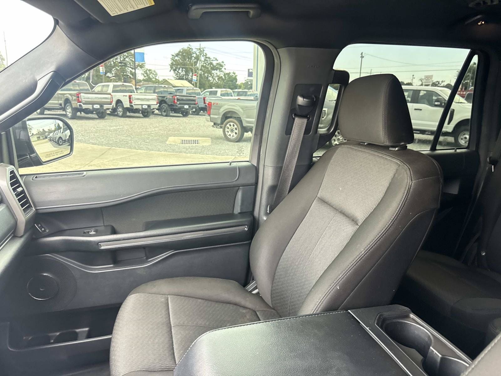 Used 2021 Ford Expedition Max XLT w/ Cargo Package RWD image 14