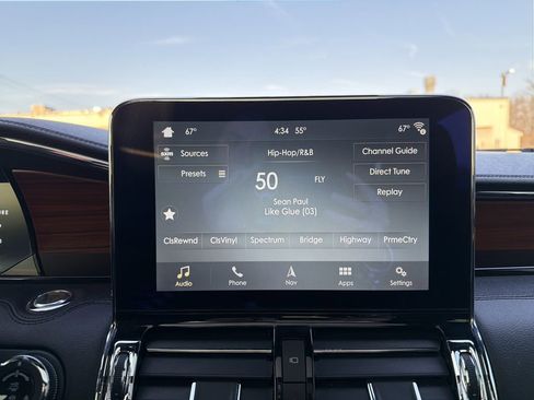 Used 2019 Lincoln Navigator L Reserve image 24