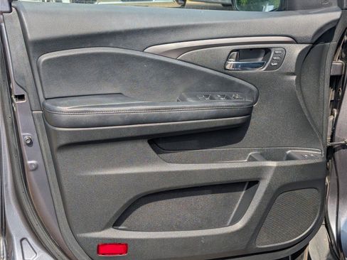 Used 2020 Honda Pilot EX-L image 11