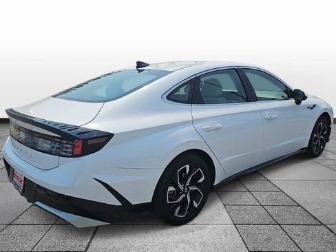 Used 2025 Hyundai Sonata SEL FWD image 5