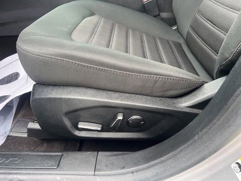 Used 2020 Ford Fusion SE image 20