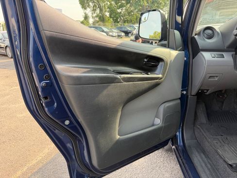 Used 2014 Nissan NV200 S w/ Cruise Control Package FWD image 8