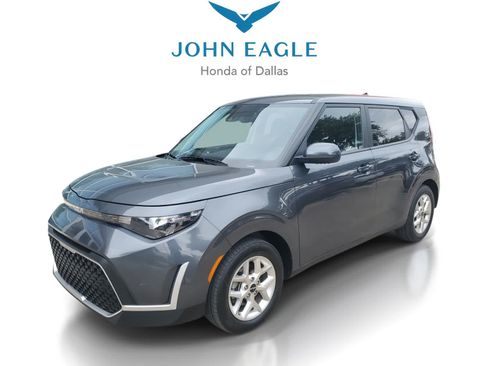 Used 2024 Kia Soul LX w/ Option Group 015 FWD image 1