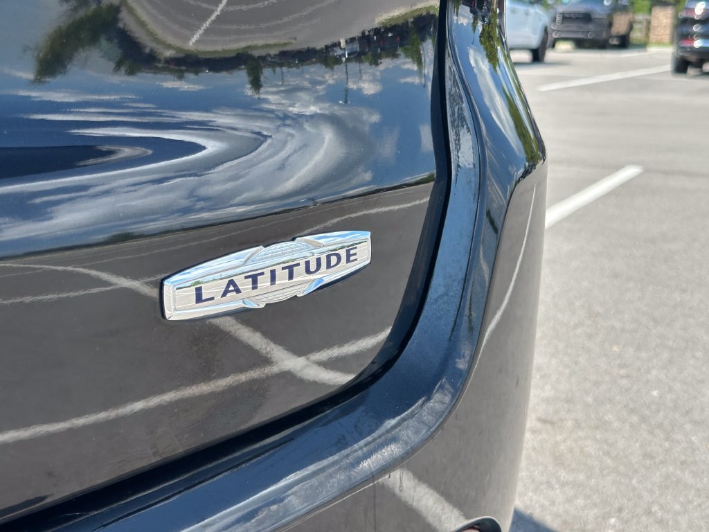 Used 2018 Jeep Compass Latitude w/ Popular Equipment Group AWD/4WD image 43